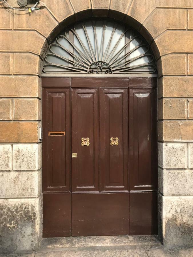 Appartamento Via Valverde 4 Verona Kültér fotó